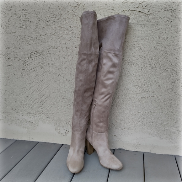 H&M Shoes - 🔥3/$25 Thigh high boots size 5.5